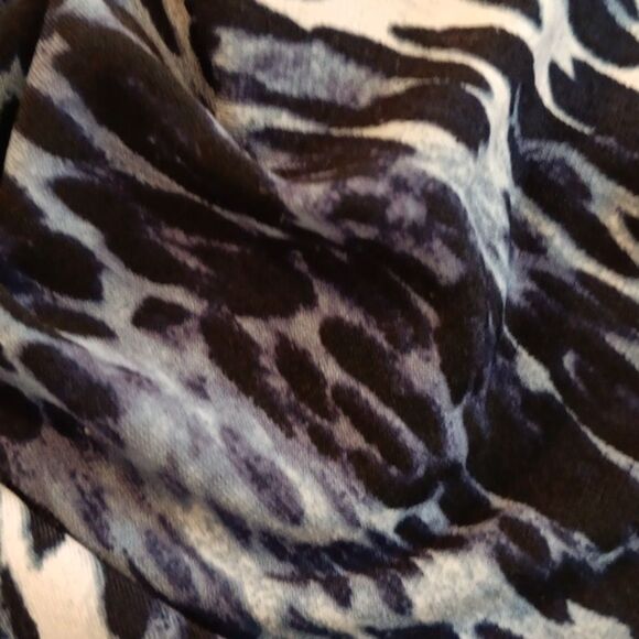 Cache Soft Knit Dress - Picture 9 of 9